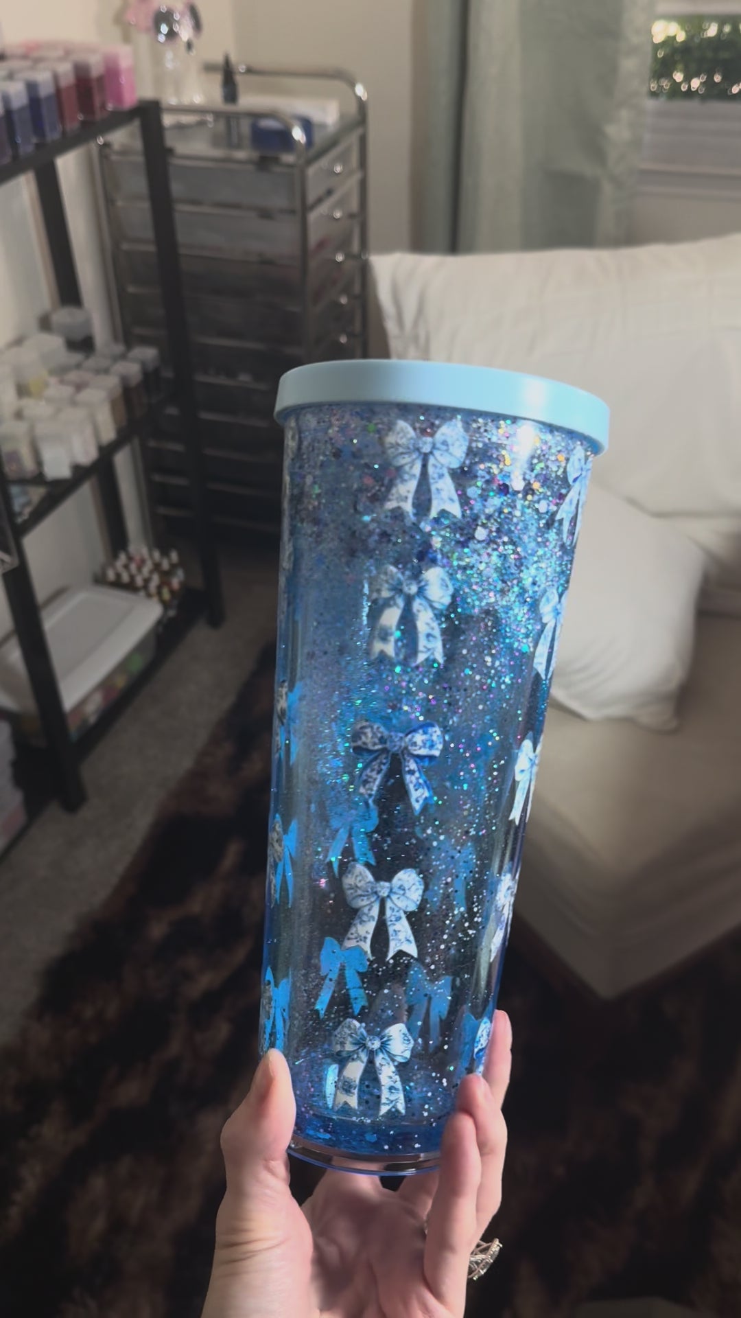 Blue Bows 24oz